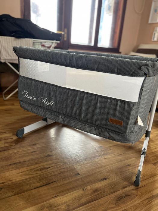 Бебешка кошара next to me