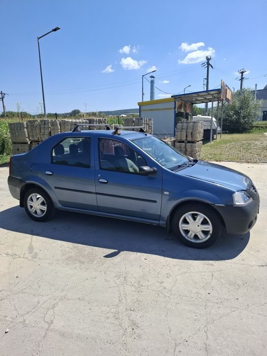 Vând Dacia Logan 1.6