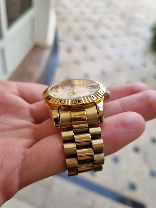 Женские наручные часы