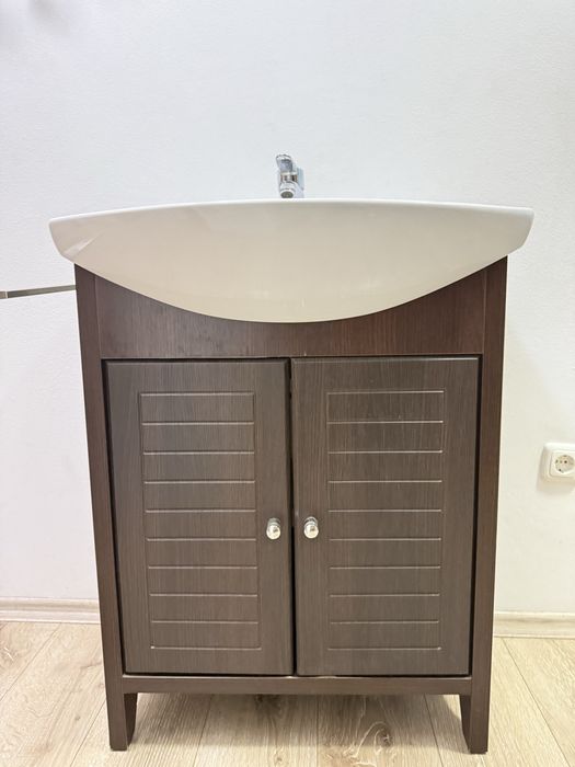 Vand set mobila baie, chiuveta si baterie Kludi inclusa