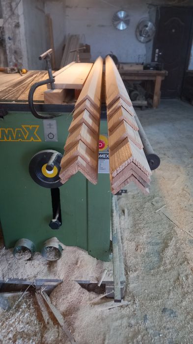 Plintă /colțare din lemn