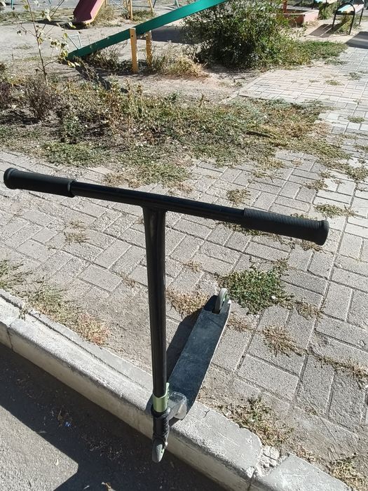 Продам самокат б/у