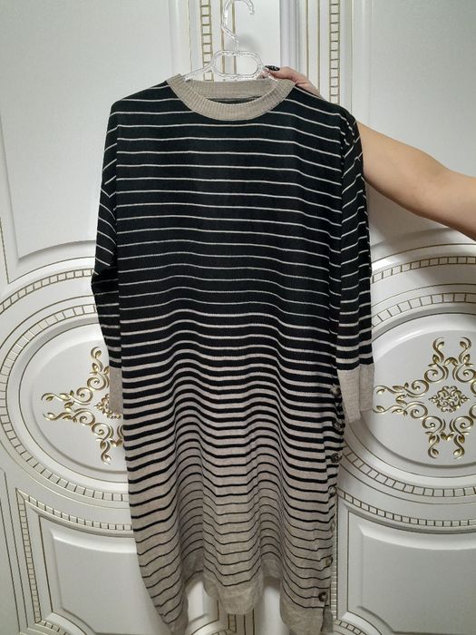 Продам платья новые