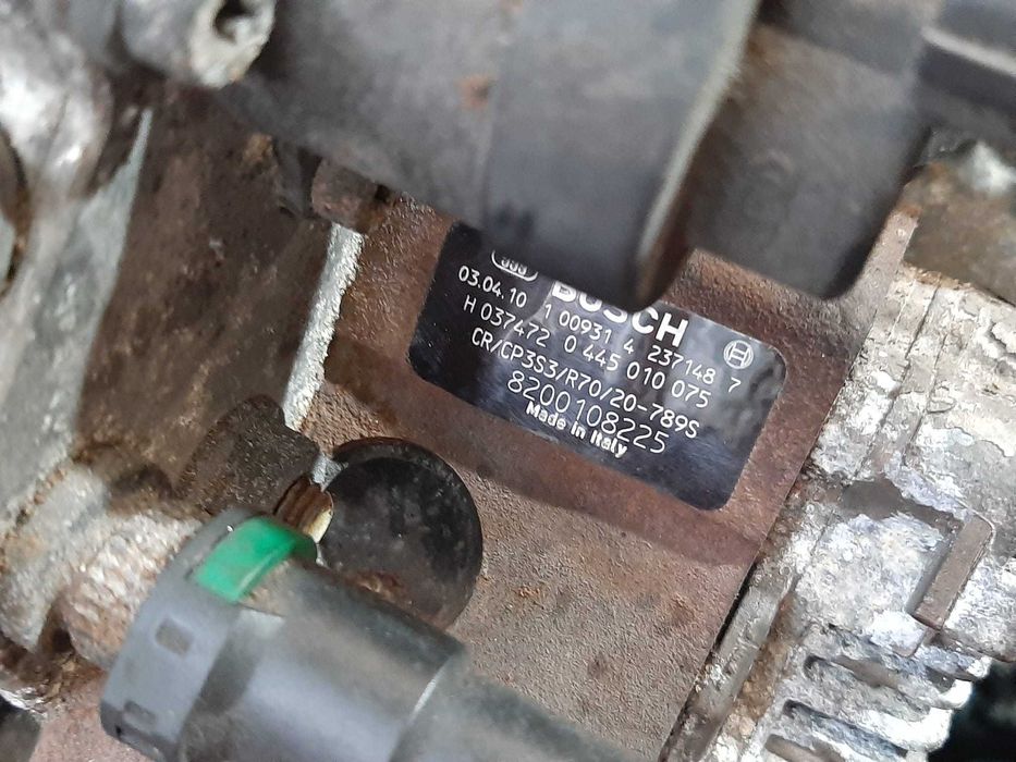 pompa inalta 1.9 dci renault scenic 2  laguna 2 8200108225  0445010075