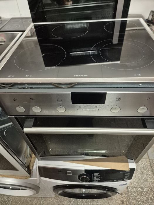 Фурна с керамични котлони за вграждане Сименс