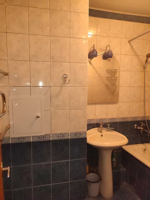 ПРОДАЮ СВОЮ КВАРТИРУ 4/4/5 на м.Карасу 1 (93 кв.м). Ипотека возможна