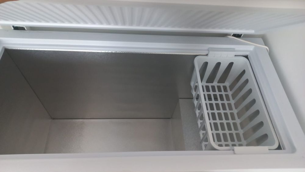 Продам морозильник