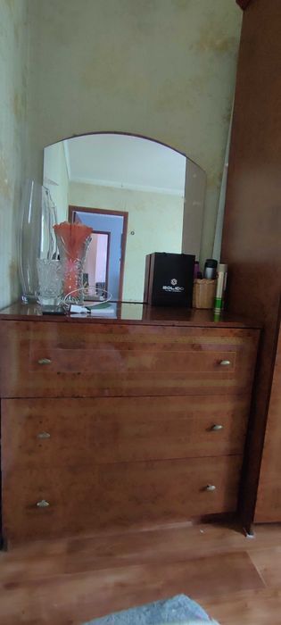 Дорогой спальный гарнитур недорого