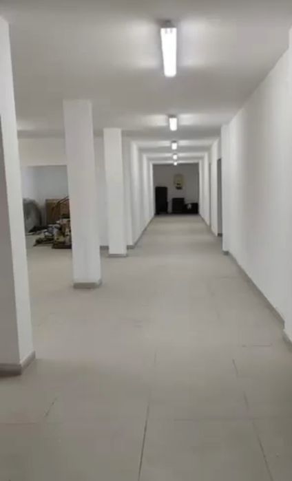 Hală, apartament, garaj, birouri gradina