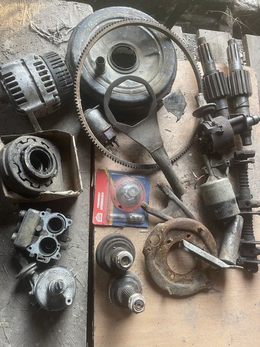 Продам запчасти на Газ 53