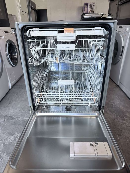 Съдомиялна +гаранция 1 година. MIELE 60 см, за вграждане . Безплатна доставка за София