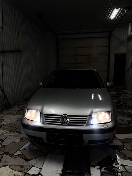 Volkswagen BORA 2004