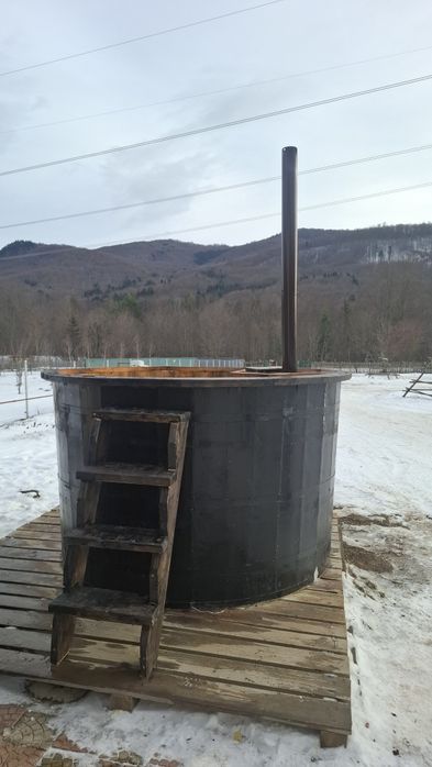 Ciubar pentru baie cu soba pe lemne