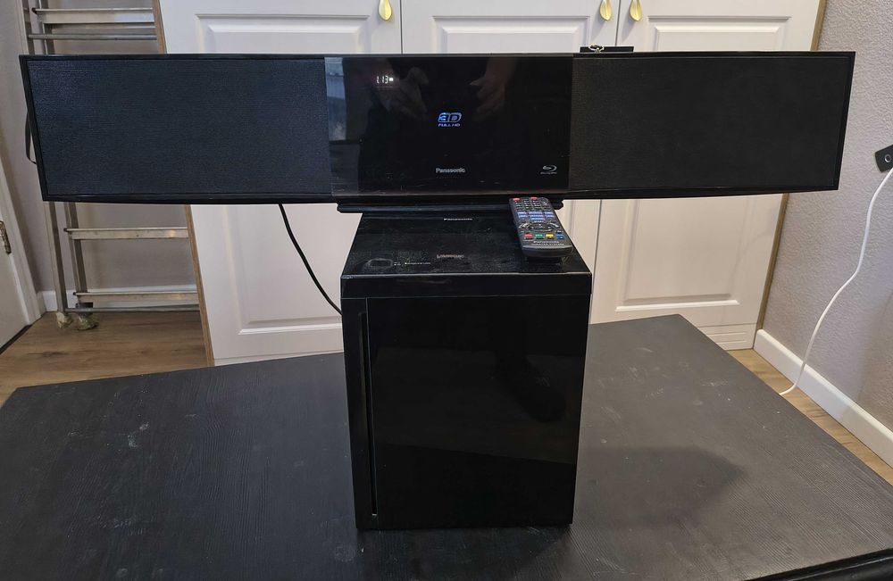 . Музыкальный центр   колонки саундбар Panasonic