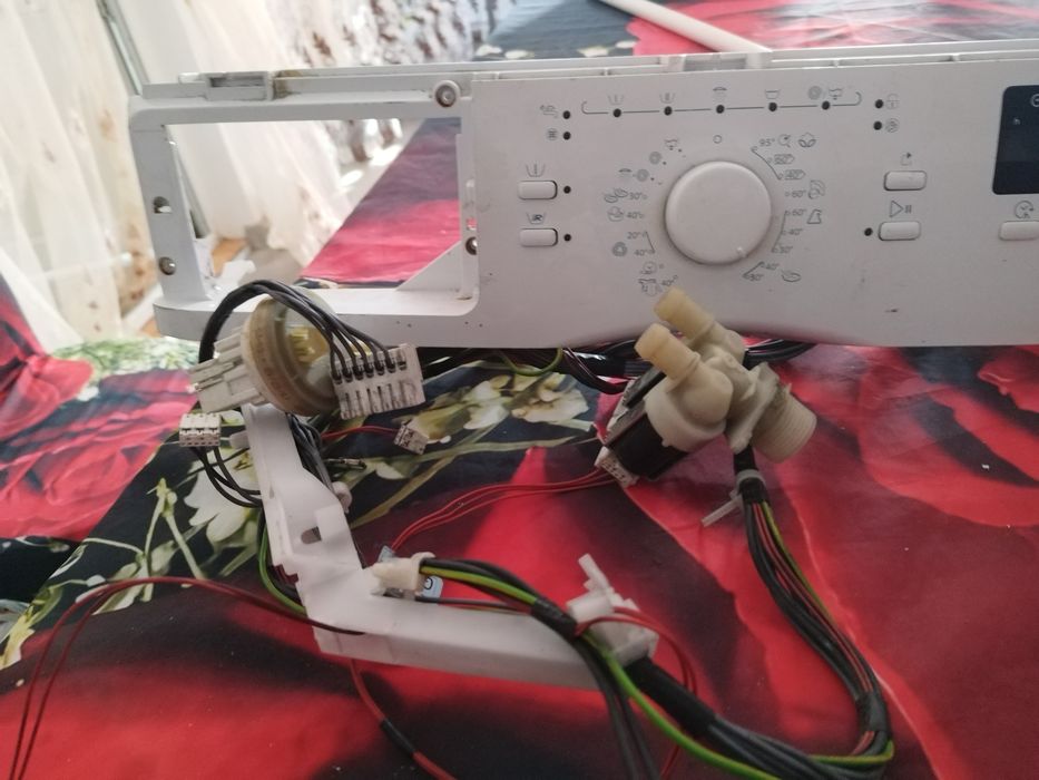Placa electronica massina de  spalat wirpool si artic