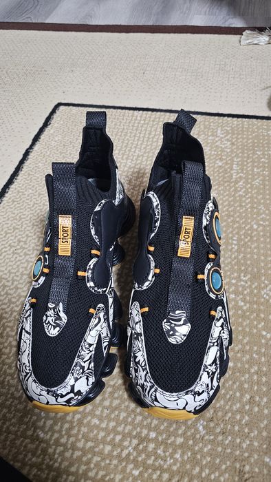 Корейские кроссовки