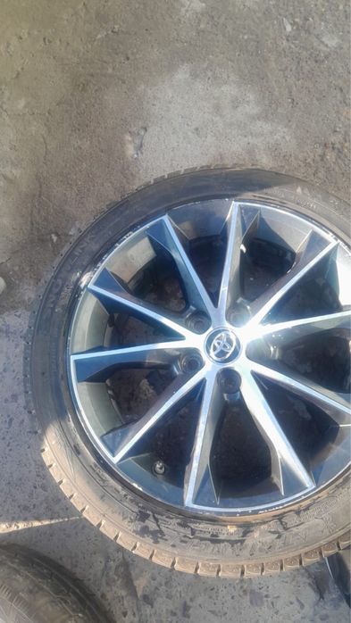 Титанка тайота R18