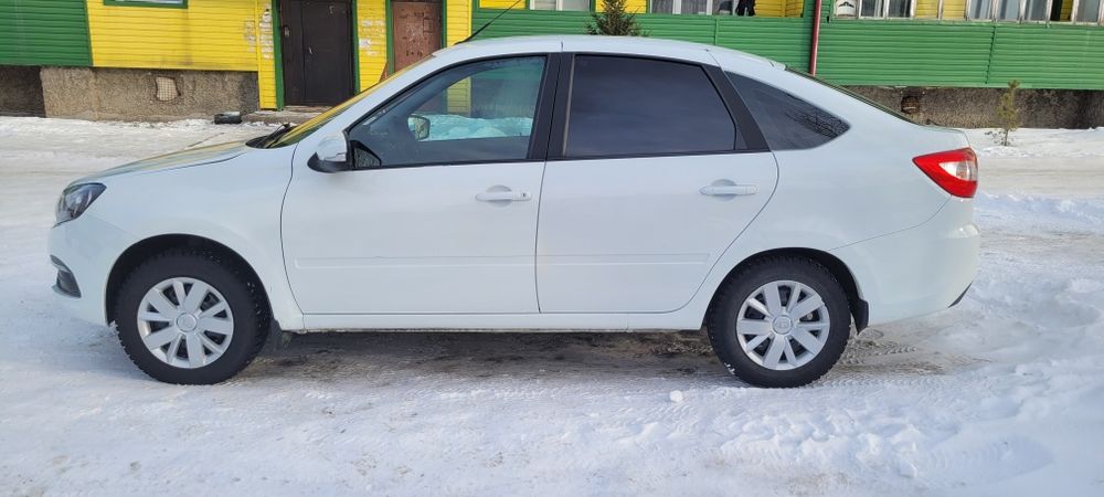 Гранта лифтбек 2023 г