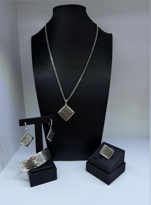 Украшения из серебра