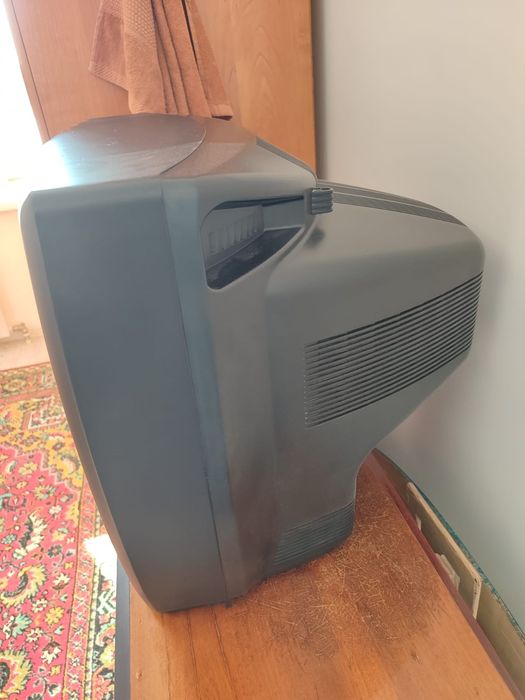 Продам телевизор LG