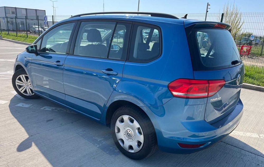 VW Touran 2016, 7 locuri