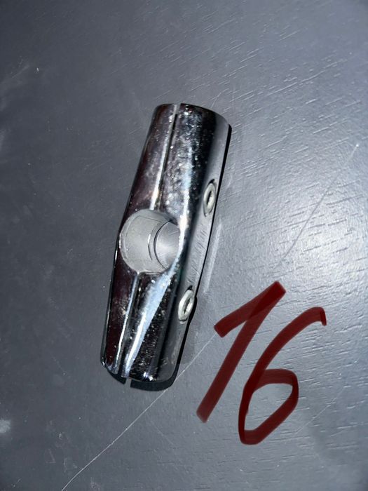 Торговое оборудование для одежды б/у