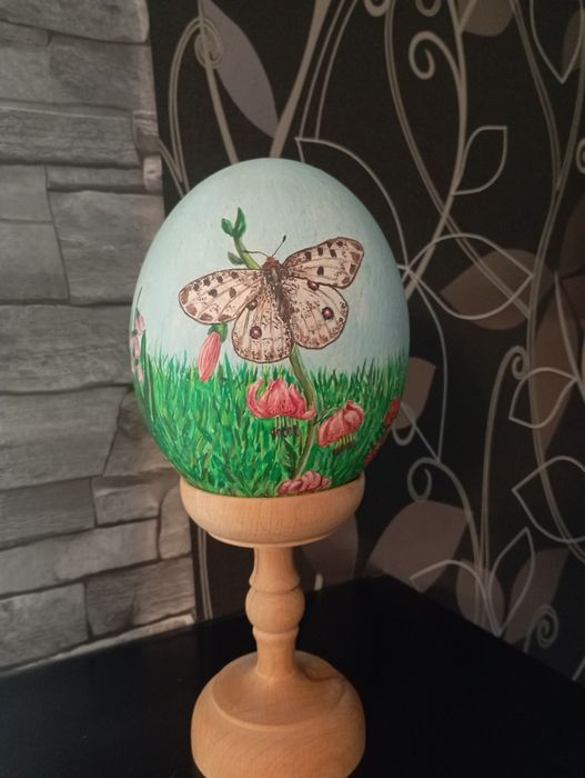 Ръчно рисувано щраусово яйце