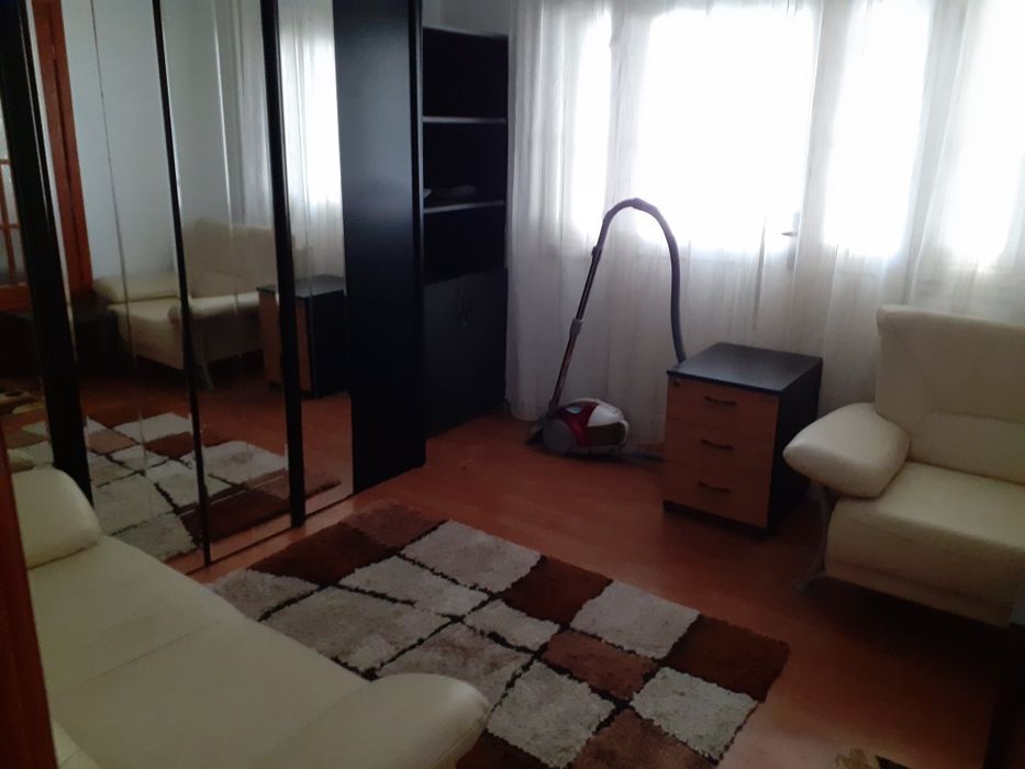 DE INCHIRIAT apartament 3 camere Calea Aradului