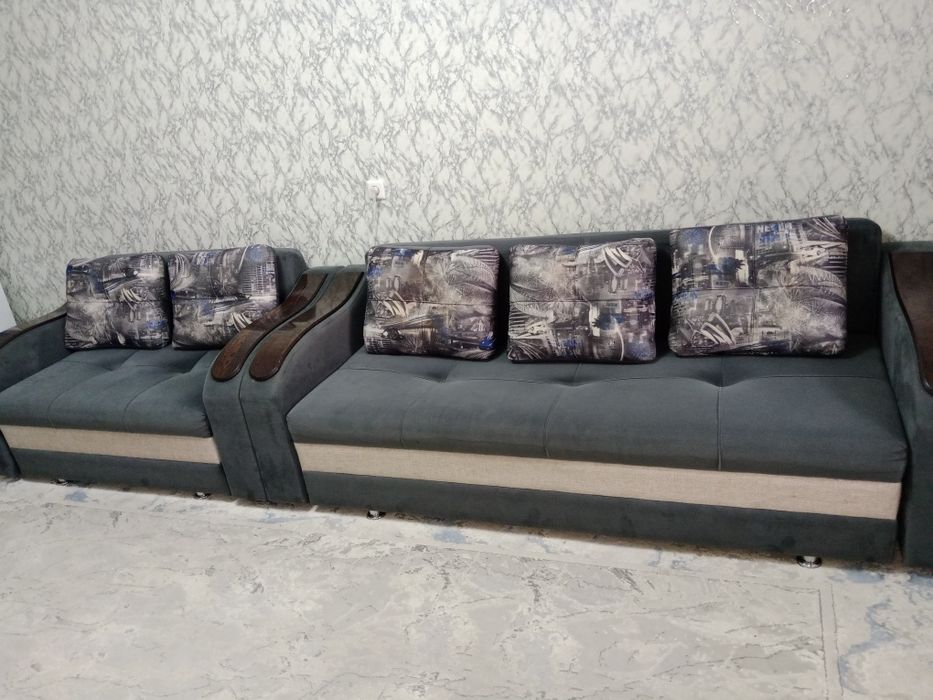 Продам диван в хорошем состоянии