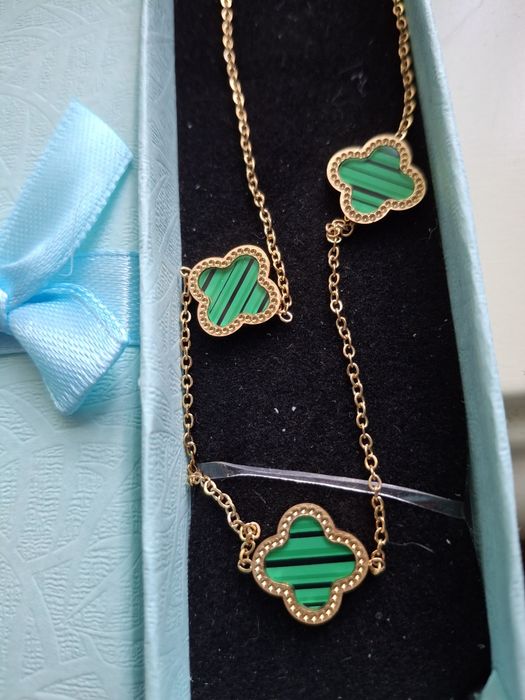 Колие детелинки V C l e e f .