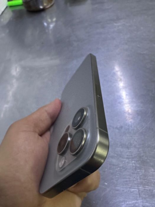 Iphone 15 pro с гаранти