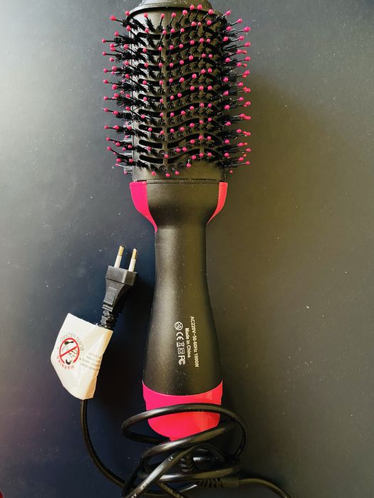 Perie fixa de par cu aer cald