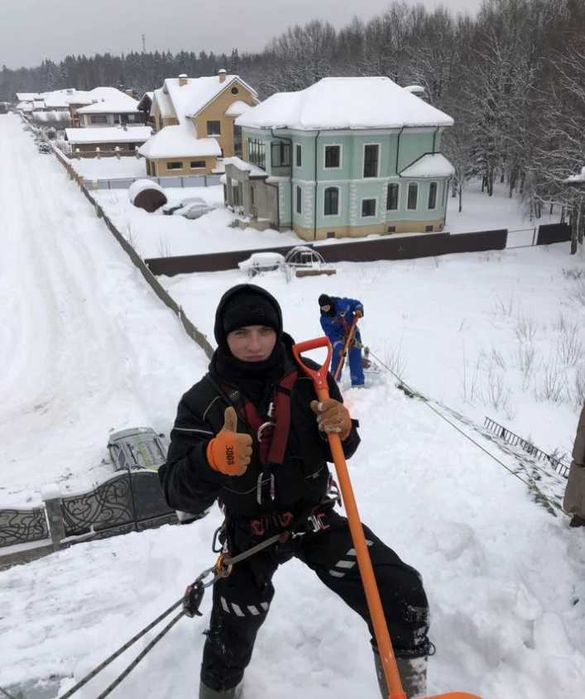 чистка снега с крыш