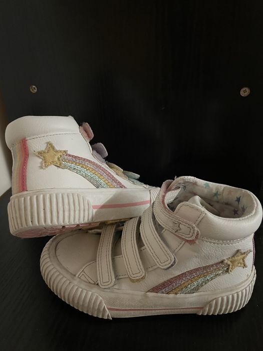 Обувки и топлинки за момиче, 27 номер