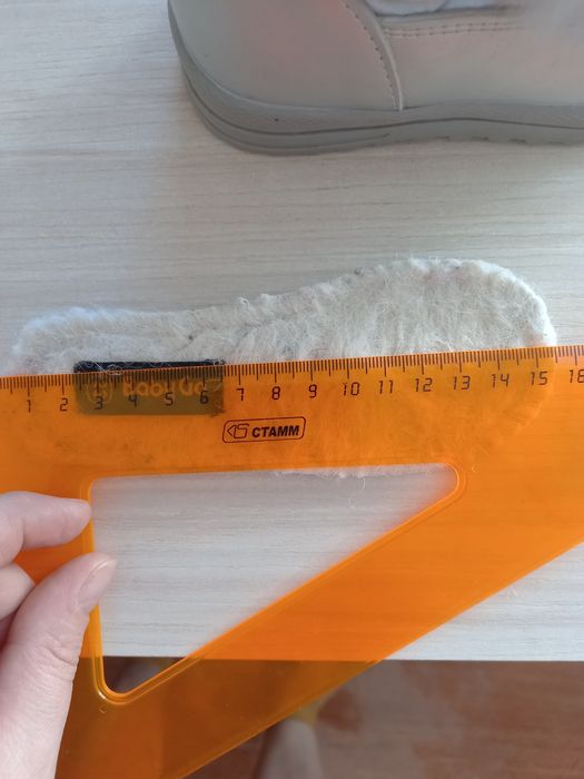 Продам зимние сапоги