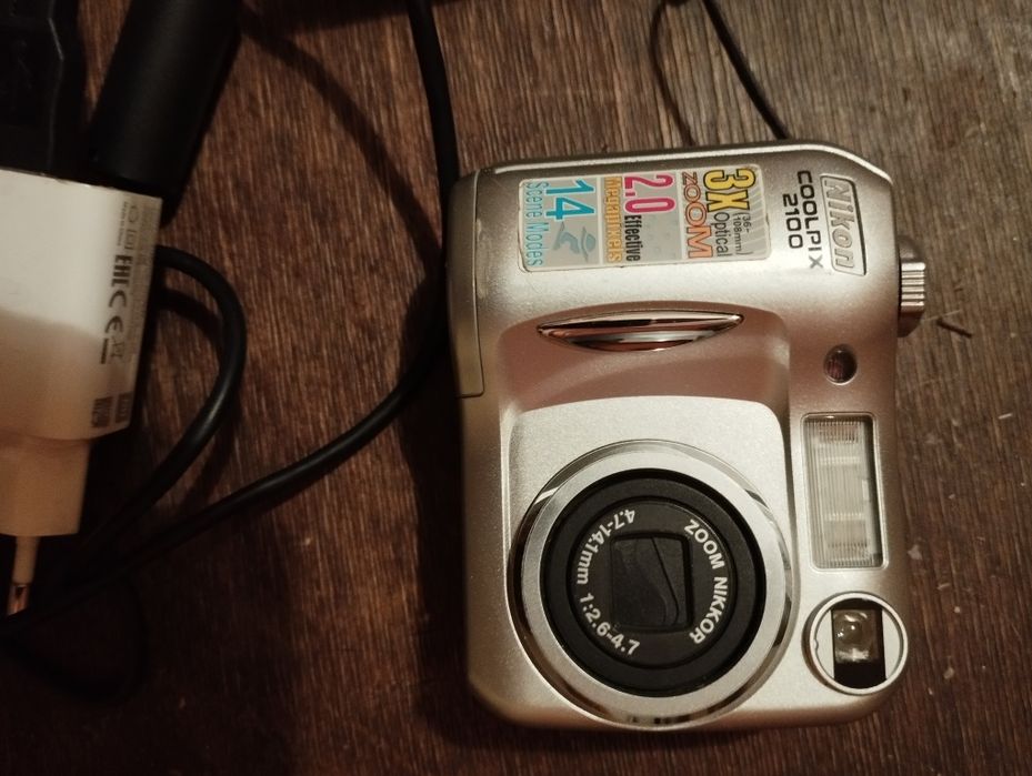 Цифровой фотоаппарат NIKon