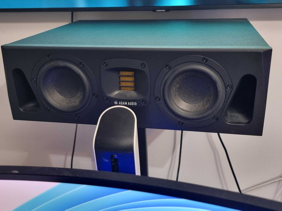 Monitor Studio Profesional ADAM Audio A44H