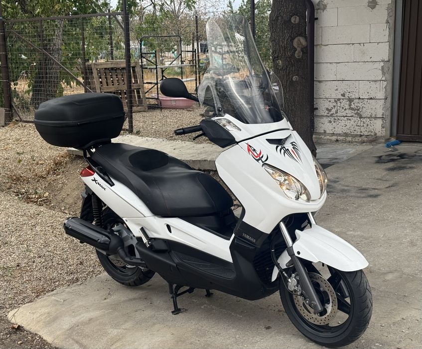 Yamaha Xmax 125