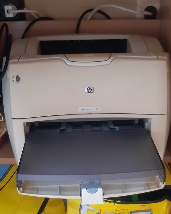 ПОДАРЯВАМ принтер HP 1150
