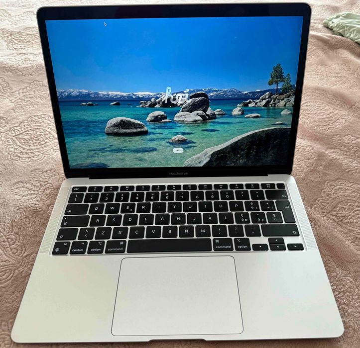 Apple MacBook Air 13" M1 | 98% Батерия | 8GB RAM | 256GB SSD | КАТО НОВ