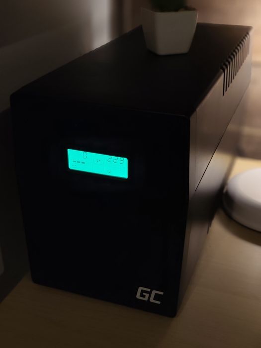 Ups GreenCell 2000va/1200w