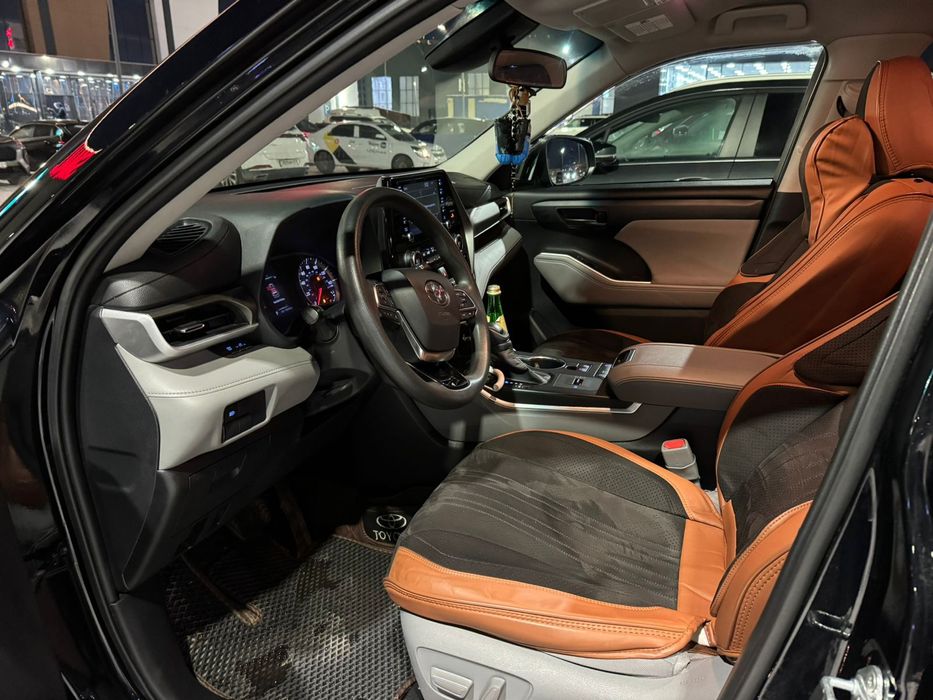 Тайота Хайландер