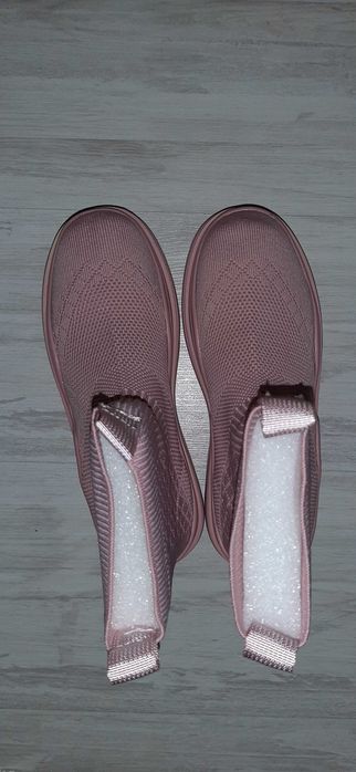 Ghetuțe roz primăvară