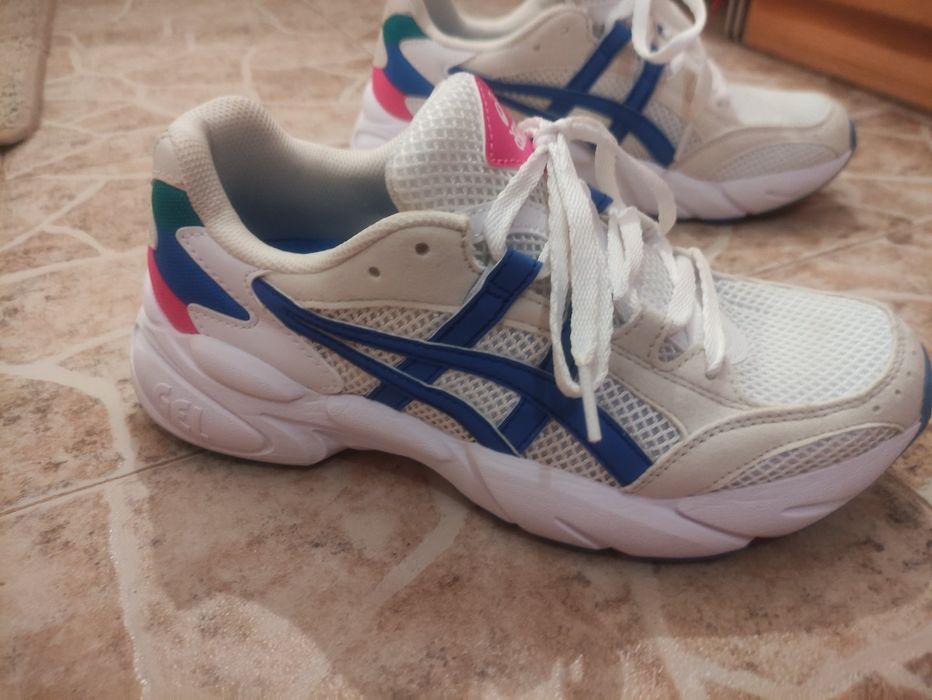 Дамски маратонки