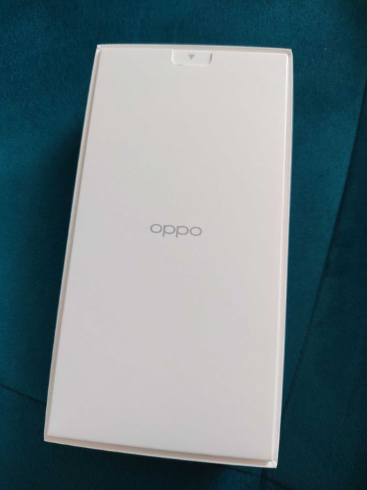 Мобилен телефон OPPO