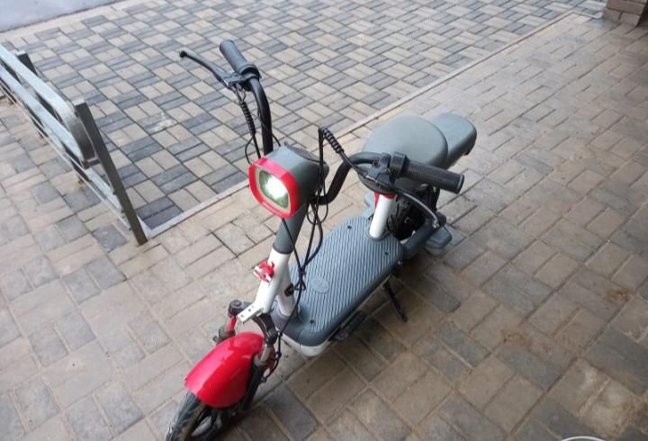 Продам электроскутер iBike