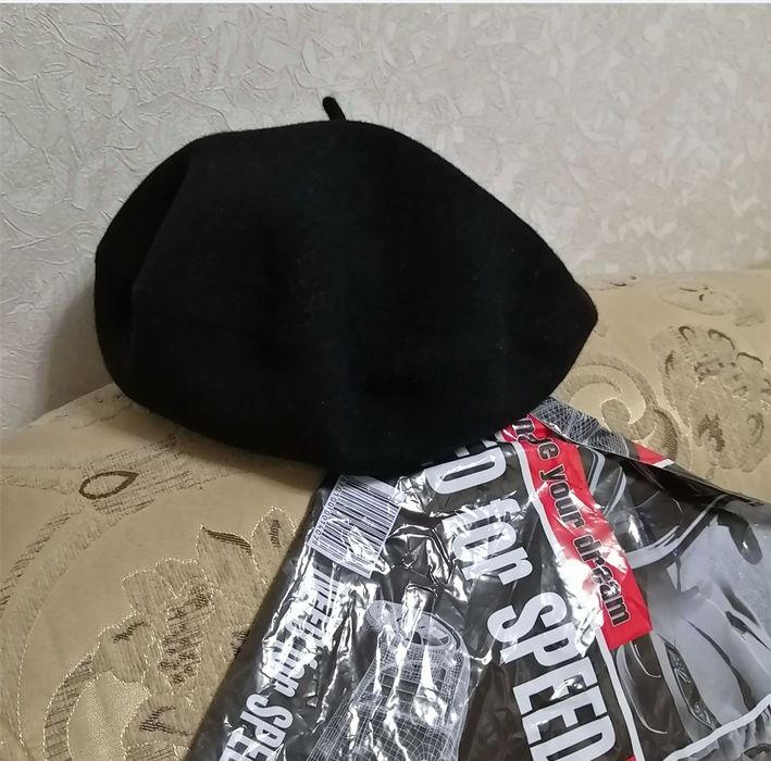 Береты чёрного цвета