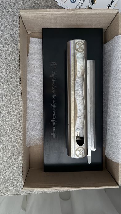 Свободностояща биокамина от неръждаема стомана с черен гланцов финиш“