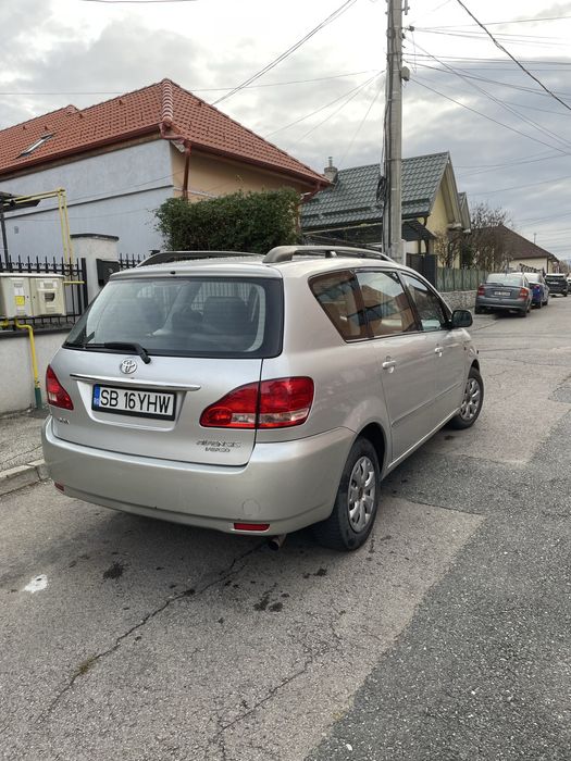 Toyota Avensis Verso