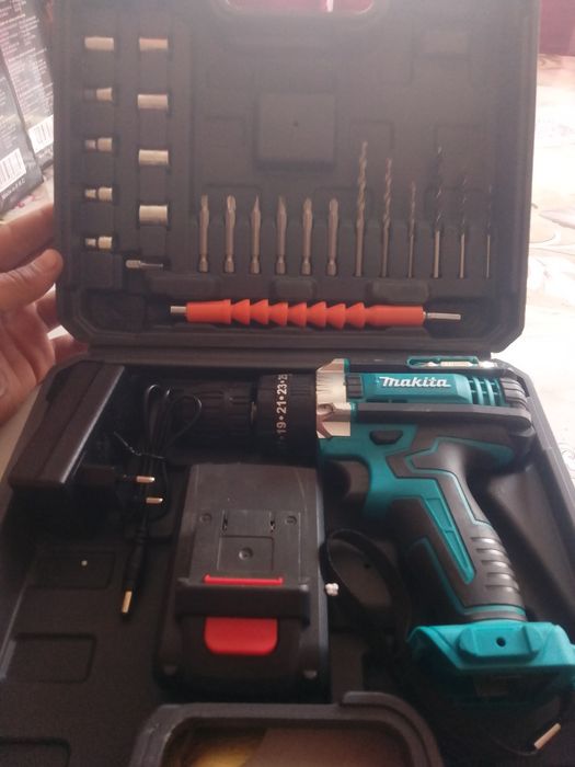 Продам шуруповерт